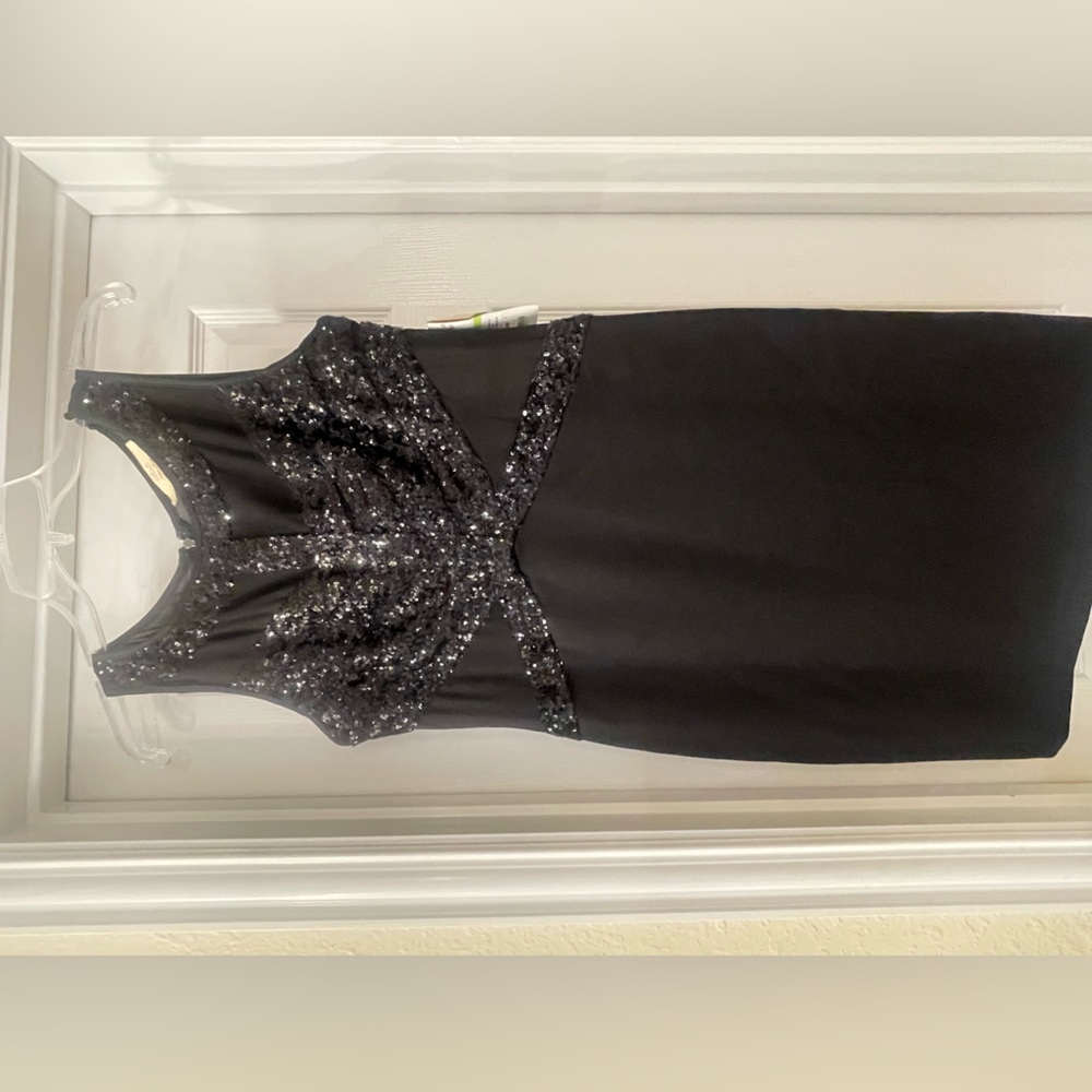 Aidan dress sequin black size 8 nwt
